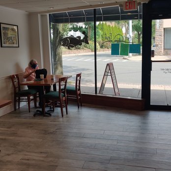 Go Fish - Social distancing - 10' between tables - Fish & Chips Near Me - Scarsdale, New York