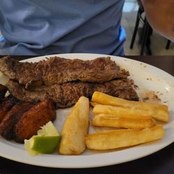 La Casita Salvadorena