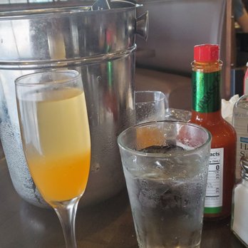 Maple Bacon Restaurant - Mimosas - American Near Me - Plano, Texas