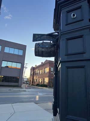 Three Blind Mice Irish Pub by null