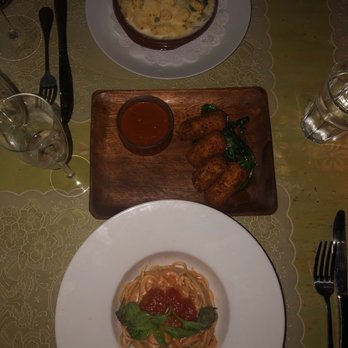 Pane e Vino - Gnocchi Primavera, Spaghetti alla Ruota, and Crocchetta fiorentina - Italian Near Me - Miami Beach, Florida Pane e Vino - Gnocchi Primavera, Spaghetti alla Ruota, and Crocchetta fiorentina - Italian Near Me - Miami Beach, Florida