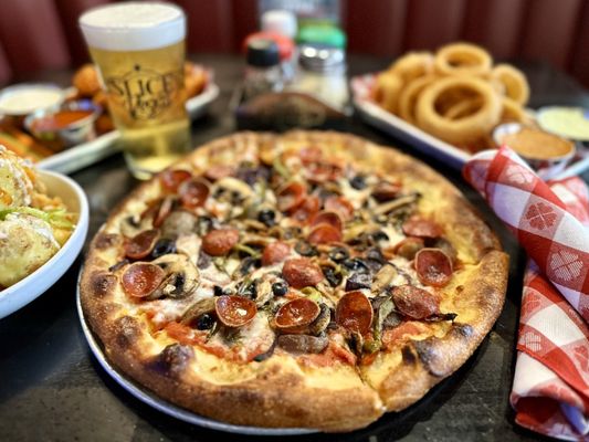 Slice of Vegas Pizza Kitchen & Bar by null
