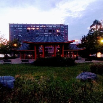 Ping Tom Memorial Park - Parks Near Me - Chicago, Illinois
