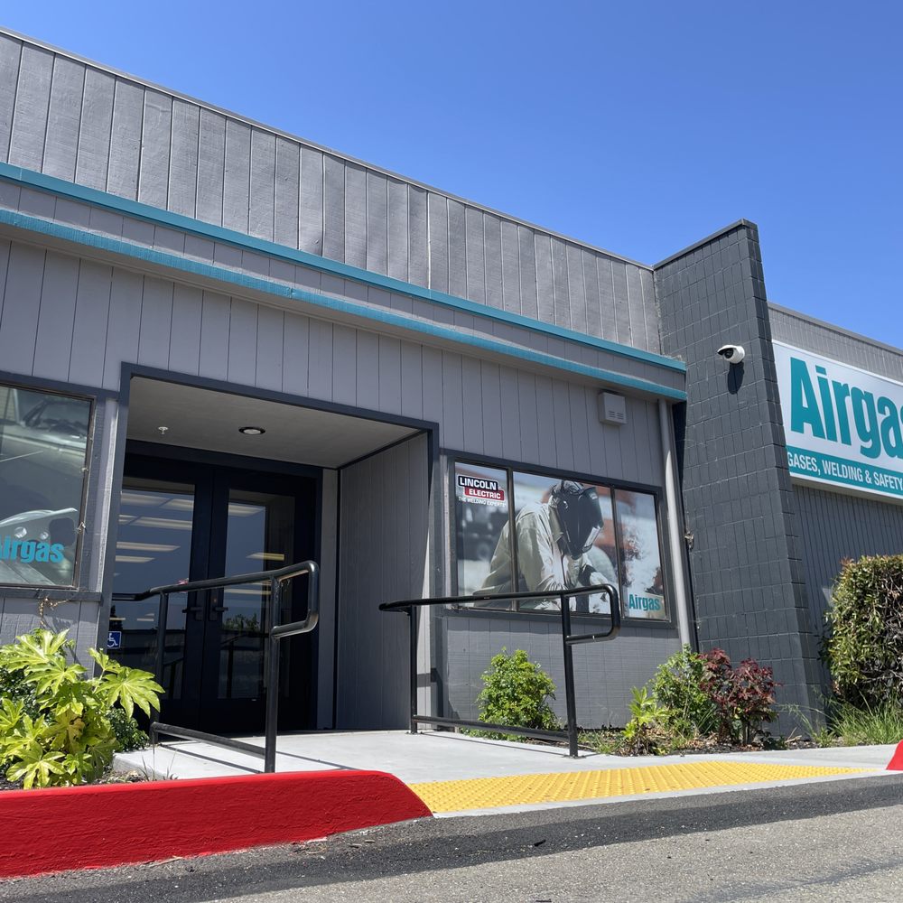 Restoration Hardware Fremont, CA 94538 - Last Updated January 2026 - Yelp