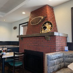 Cuatro Amigos - Fireplace