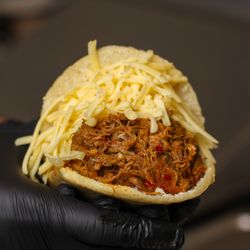 Papelon Venezuelan Arepa Bar - Pelua Arepa