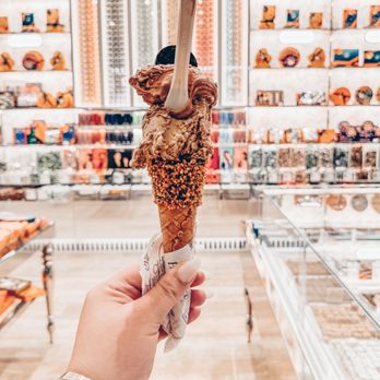 Venchi - A scoop of coffee &a scoop of hazelnut nut - Gelato Near Me - Santa Clara, California Venchi - A scoop of coffee &a scoop of hazelnut nut - Gelato Near Me - Santa Clara, California