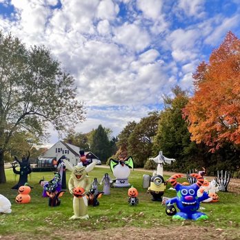 Wicked Pumpkin Orchards - Halloween decorations - Pumpkin Patches Near Me - Willington, Connecticut