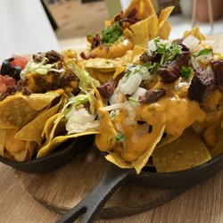 BlackStone Herbs and Martini Bar - Nachos, because no one say no to nachos