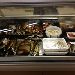 Eurodel - We have an excellent selection of seafood. Taranka, salted fish.