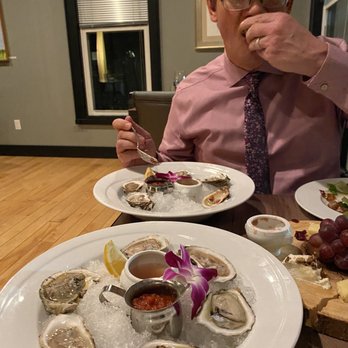 Nataz Restaurant - Oysters - New American Near Me - Southington, Connecticut Nataz Restaurant - Oysters - New American Near Me - Southington, Connecticut