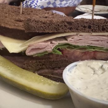 Mr. Dunderbak's - German Near Me - Tampa, Florida