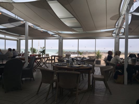 Le Poisson Rouge by null