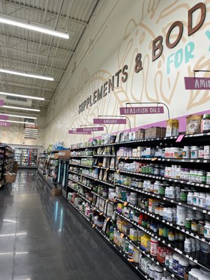Island Naturals Market & Deli by null