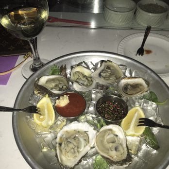 Catch Oyster Bar - Navy point oysters are amazing.... - Seafood Near Me - Patchogue, New York