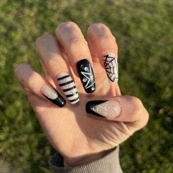 Heart Nails - Custom set made thicker for safety at a 3 day festival - Nail Salons Near Me - Oklahoma City, Oklahoma Heart Nails - Custom set made thicker for safety at a 3 day festival - Nail Salons Near Me - Oklahoma City, Oklahoma