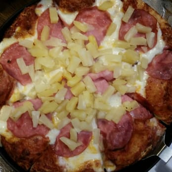 Dundee's Bar and Grill - Best pizza I have ever had. - Breakfast & Brunch Near Me - Seaside, Oregon