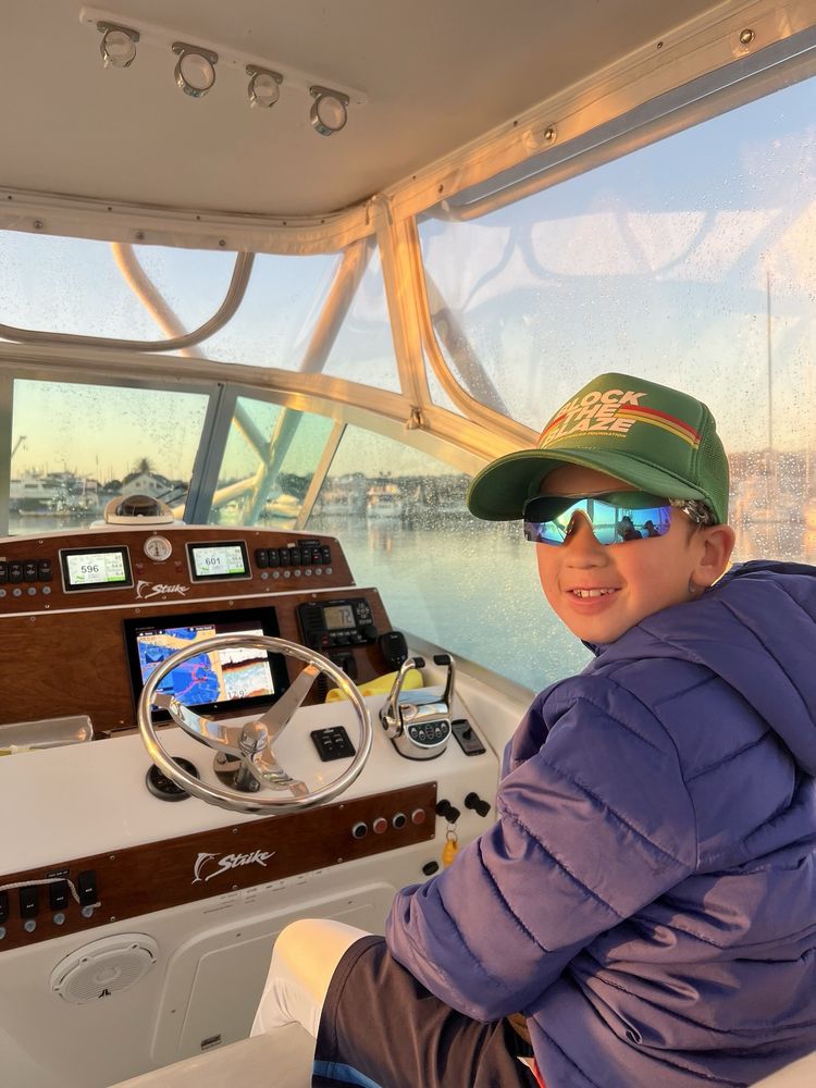 Wild Goose Fishing Charters Logo