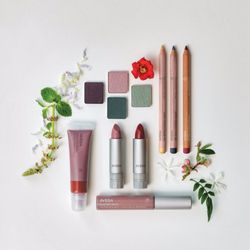 Aesthetica Day Spa - Pigments and ingredients from nature, No chemicals or artificial ingredients.