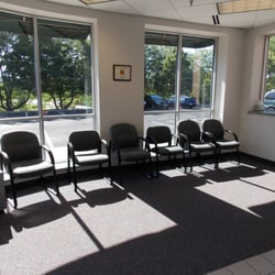 Wayzata Auto Center Collision Repair - Quiet, cozy waiting area