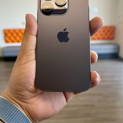 Phones & Repair Plus