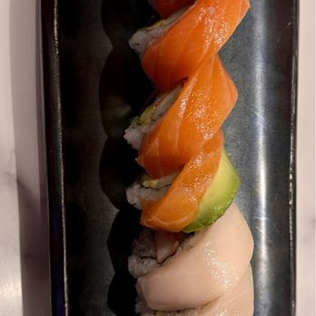 Akami Sushi Bar - Rainbow Roll - Sushi Bars Near Me - Apex, North Carolina Akami Sushi Bar - Rainbow Roll - Sushi Bars Near Me - Apex, North Carolina