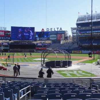 Yankee Stadium - Stadiums & Arenas Near Me - Bronx, New York