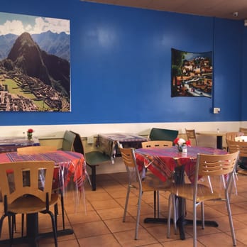 Rosa's Traditional Peruvian Food - tables and chairs - Peruvian Near Me - Bakersfield, California