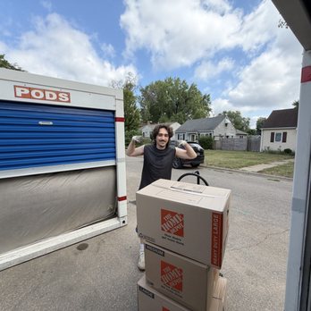 SwiftMove - Movers Near Me - Crystal, Minnesota SwiftMove - Movers Near Me - Crystal, Minnesota
