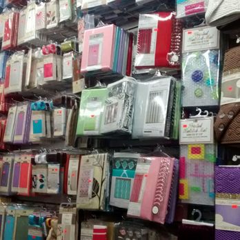 Kings Deal 99 - Excellent discount selection of bathroom furnishings - Discount Store Near Me - Brooklyn, New York Kings Deal 99 - Excellent discount selection of bathroom furnishings - Discount Store Near Me - Brooklyn, New York