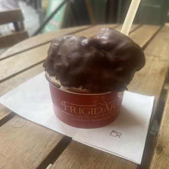 Frigidarium - Black Cherry with a Chocolate Shell - Ice Cream & Frozen Yogurt Near Me - Rome, RM Frigidarium - Black Cherry with a Chocolate Shell - Ice Cream & Frozen Yogurt Near Me - Rome, RM