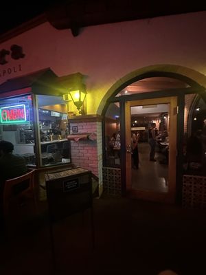 Falora Pizza by null