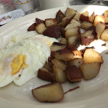 Banners Restaurant - 2 eggs over easy & potato - Breakfast & Brunch Near Me - Conway, New Hampshire Banners Restaurant - 2 eggs over easy & potato - Breakfast & Brunch Near Me - Conway, New Hampshire
