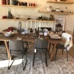 Home by Zinnia's