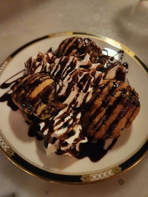 Pizzeria Pulcinella by null