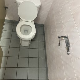 No toilet paper , both stalls