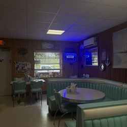 Ortona Tavern - Inside
