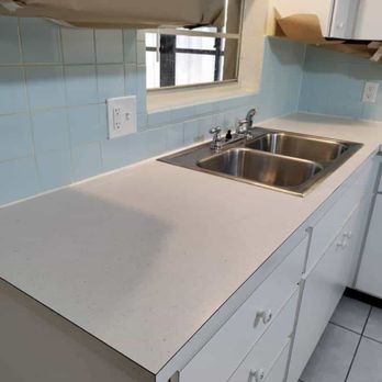Snave's Refinishing - a clean kitchen - Flooring Near Me Snave's Refinishing - a clean kitchen - Flooring Near Me