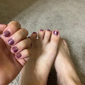 D  Nails & Spa - Gel manicure and pedicure - Nail Salons Near Me - Brandon , Florida