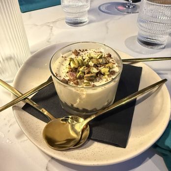 Decore - Pistachio Moussse - Italian Near Me - San Diego, California