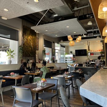 Ubuntu Cafe - Indoor space - Cafes Near Me - Long Beach, California