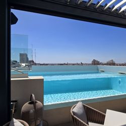 H10 Tribeca