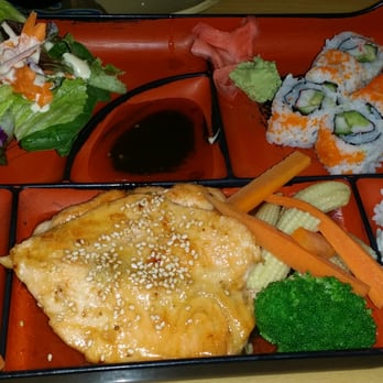 Oishii - Lunch teriyaki salmon bent box - Sushi Bars Near Me - Houston, Texas