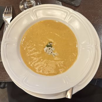 J Gilbert's - Maryland Crab Bisque - Bars Near Me - Omaha, Nebraska J Gilbert's - Maryland Crab Bisque - Bars Near Me - Omaha, Nebraska