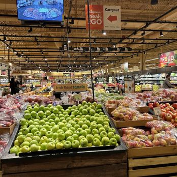 Wegmans - A large selection of fruit and veg when you walk into the store. - Grocery Near Me - Harrison, New York