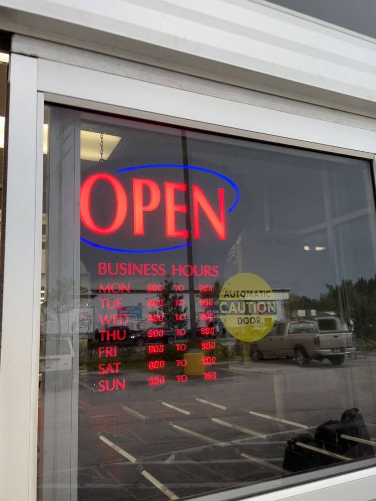 TRACTOR SUPPLY Updated October 2024 3660 W New Haven Ave, West