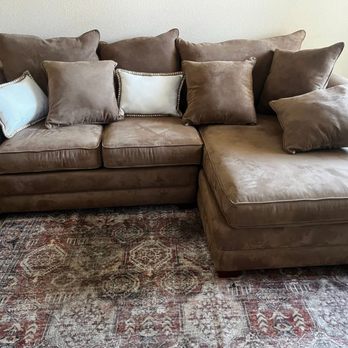 Suave’s Junk Removal and Hauling - We set up the couch for the couple - Junk Removal & Hauling Near Me Suave’s Junk Removal and Hauling - We set up the couch for the couple - Junk Removal & Hauling Near Me