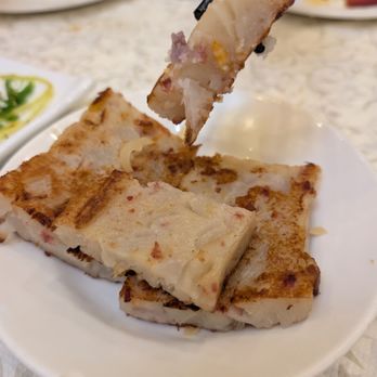 Saigon Seafood Harbor Restaurant - turnip cake - Dim Sum Near Me - Sunnyvale, California Saigon Seafood Harbor Restaurant - turnip cake - Dim Sum Near Me - Sunnyvale, California