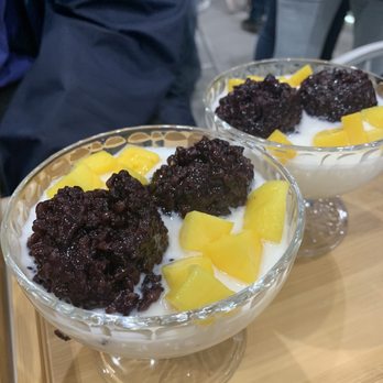 Mango Mango Dessert - Snow White juice with mango and black rice - Desserts Near Me - Denver, Colorado