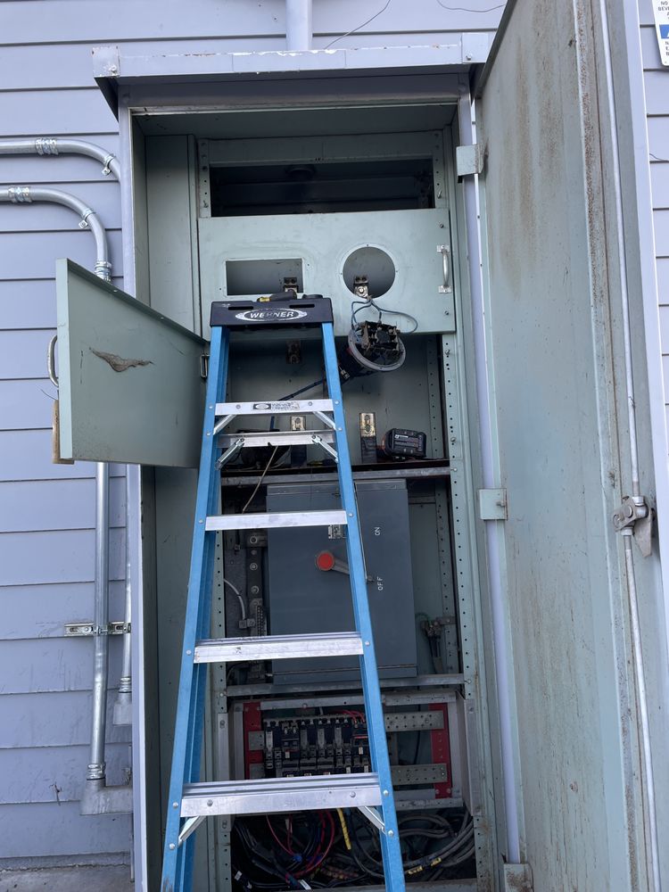 Slide of Advanced Electrical Services